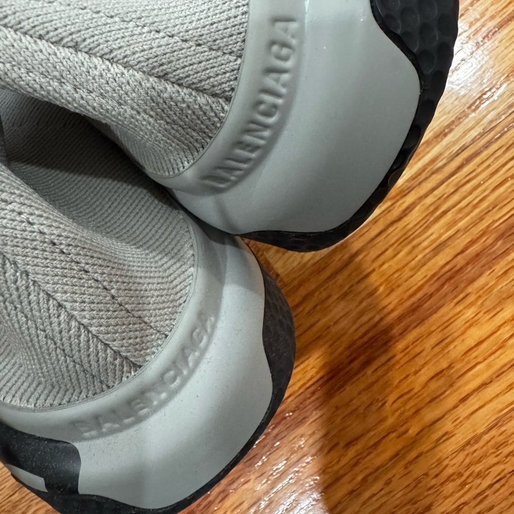 BALENCIAGA Gray Sock Sneakers - Picture 6 of 6